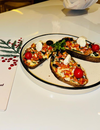 Artisanal Burrata Crostini